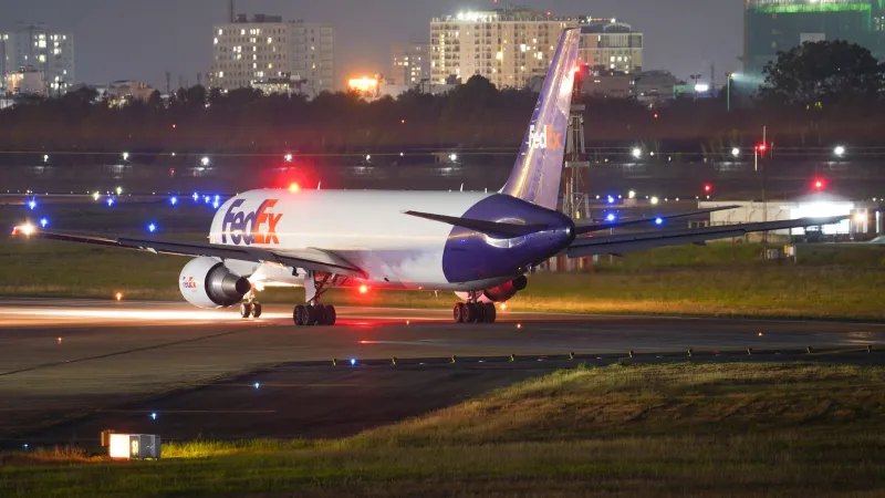 When Hours Matter: How Express Freight from Santiago Is Rewriting the Inventory Playbook for US Retailers